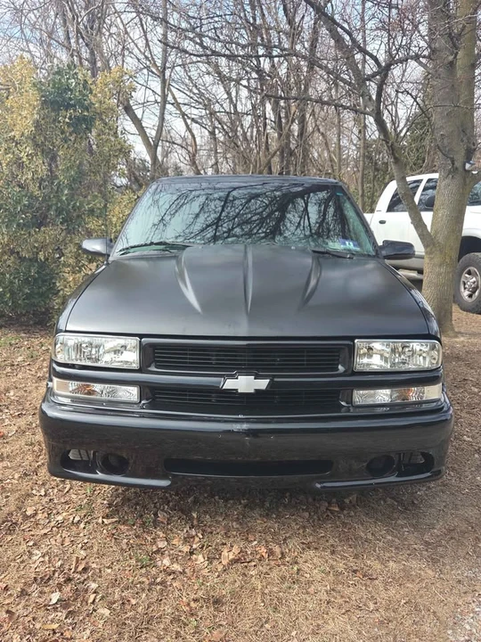 2001 Chevrolet S-10 - Image 3 of 17