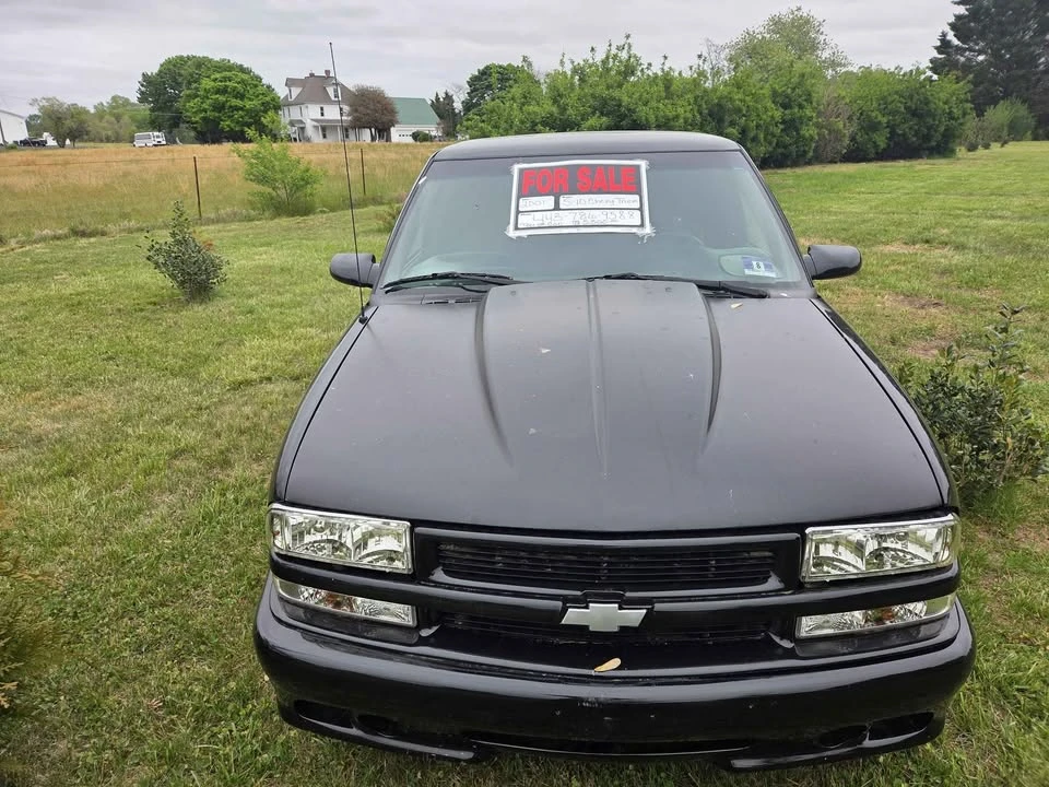 2001 Chevrolet S-10 - Image 14 of 17
