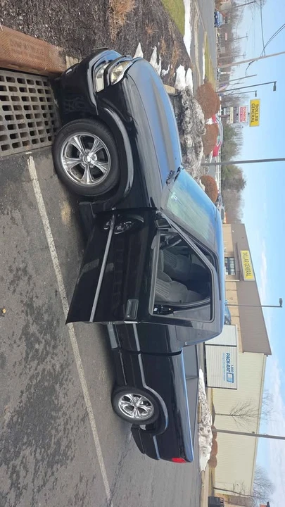 2001 Chevrolet S-10 - Image 2 of 17