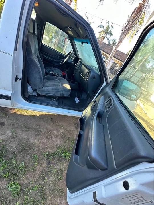 2001 Chevrolet S-10 - Image 9 of 9