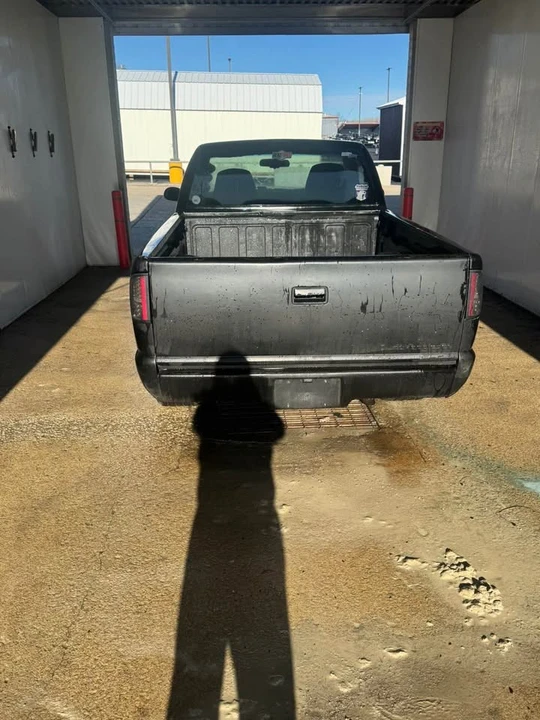 2001 Chevrolet S-10 - Image 5 of 6