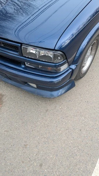 2001 Chevrolet S-10 - Image 6 of 9