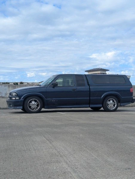 2001 Chevrolet S-10 - Image 3 of 9