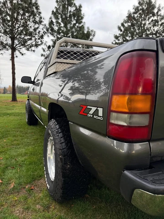 2001 Chevrolet Silverado 1st Gen - Image 8 of 15