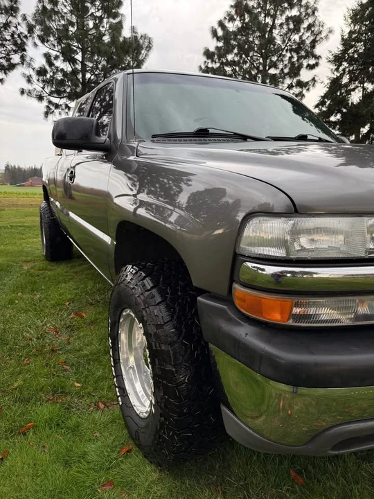 2001 Chevrolet Silverado 1st Gen - Image 5 of 15