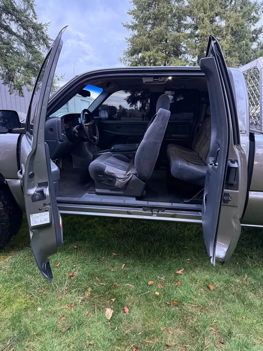 2001 Chevrolet Silverado 1st Gen - Image 11 of 15