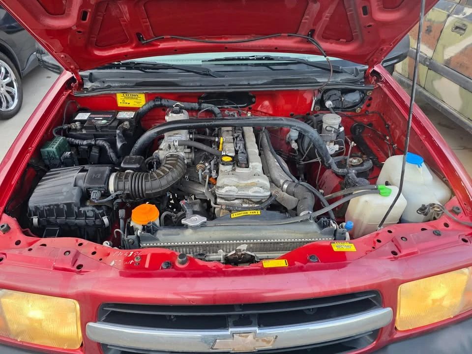 2001 Chevrolet Tracker - Image 5 of 12