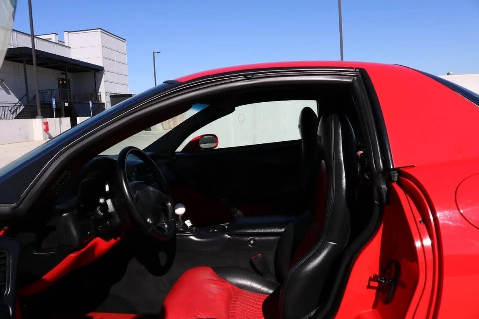 2001 Chevrolet Corvette C5 Z06 - Image 13 of 14