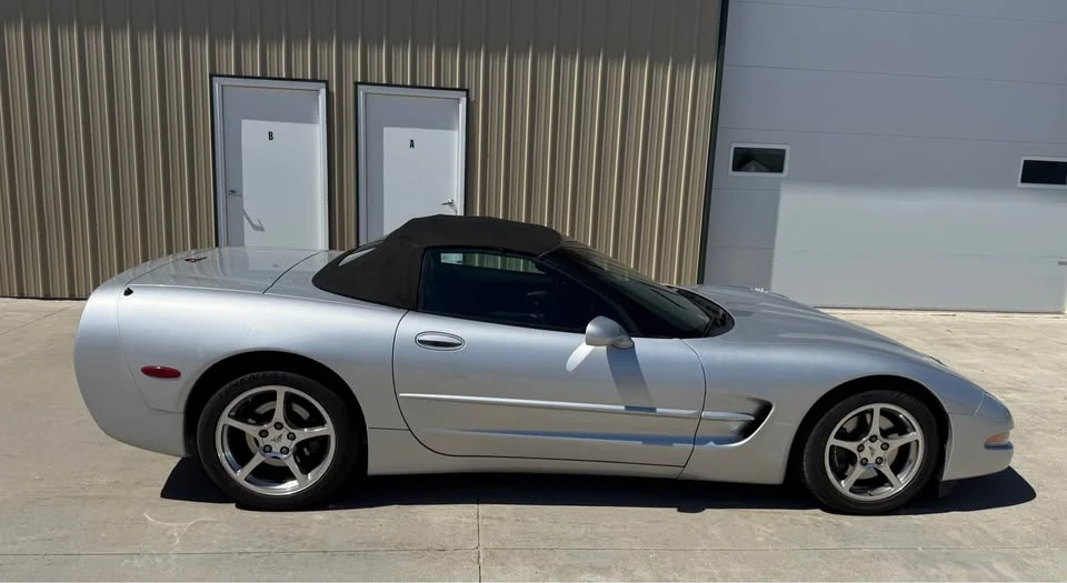 2001 Chevrolet Corvette C5 - Image 2 of 10