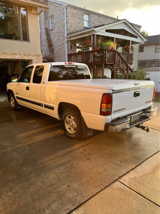 2001 Chevrolet Silverado 1st Gen - Image 3 of 8