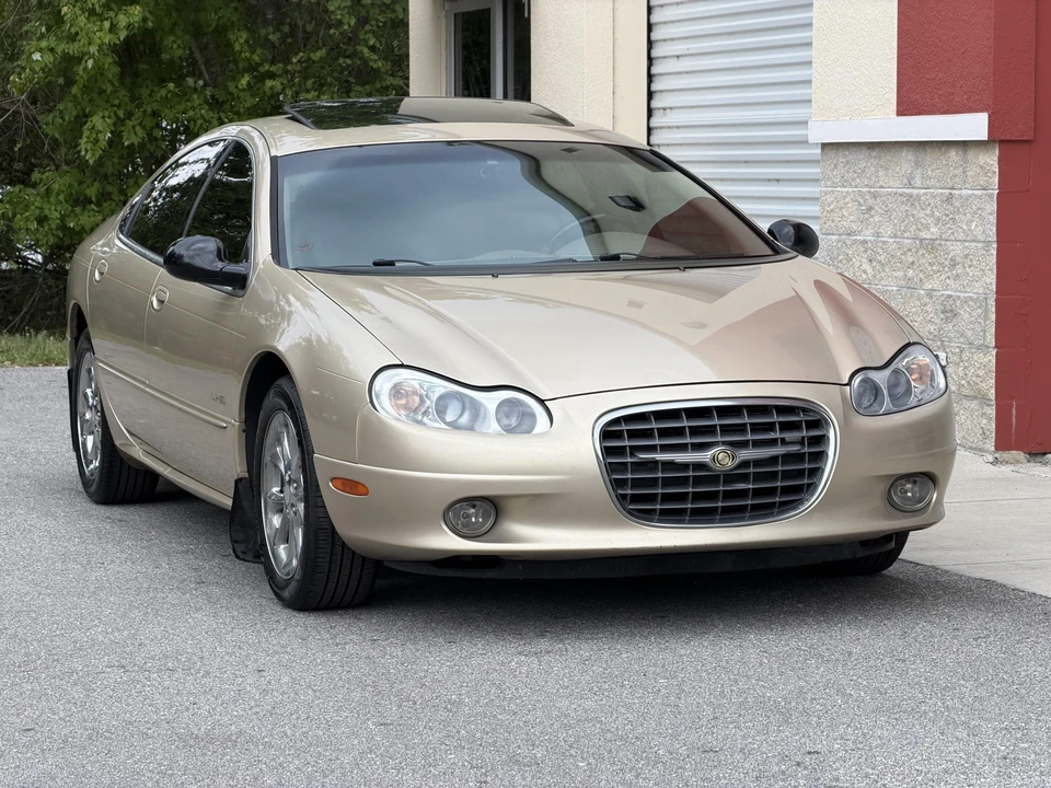 2001 Chrysler Concorde - Image 3 of 31