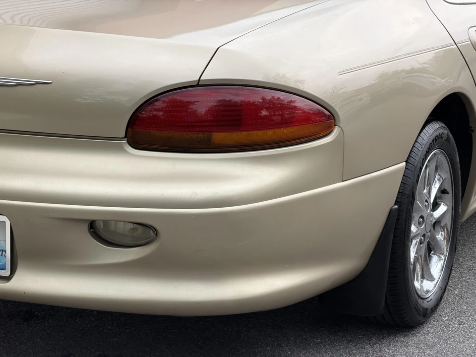2001 Chrysler Concorde - Image 22 of 31