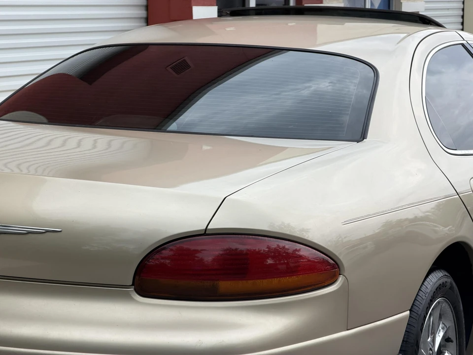 2001 Chrysler Concorde - Image 23 of 31