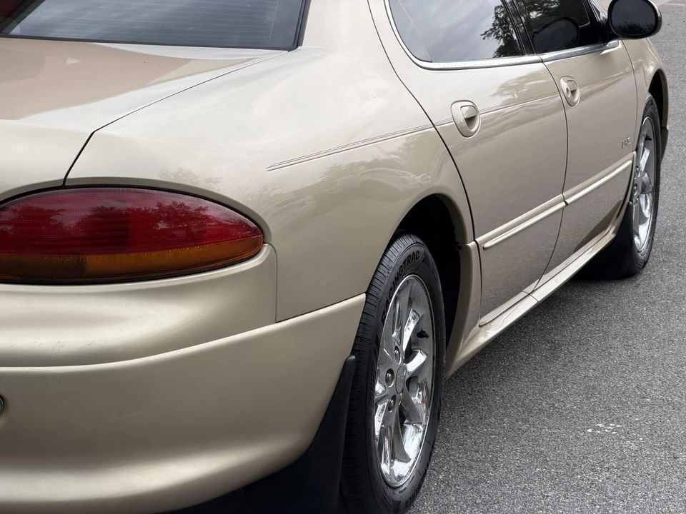 2001 Chrysler Concorde - Image 24 of 31