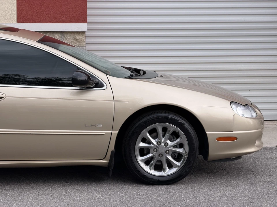 2001 Chrysler Concorde - Image 25 of 31