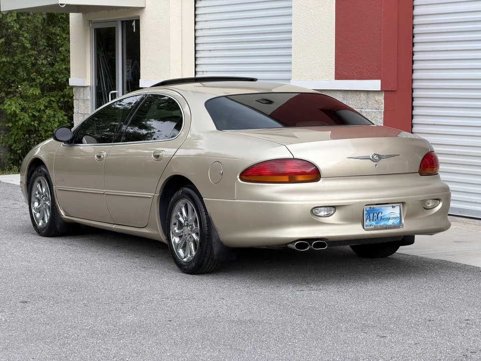 2001 Chrysler Concorde - Image 14 of 31