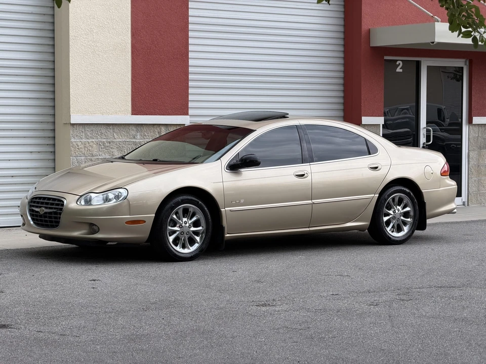 2001 Chrysler Concorde - Image 16 of 31