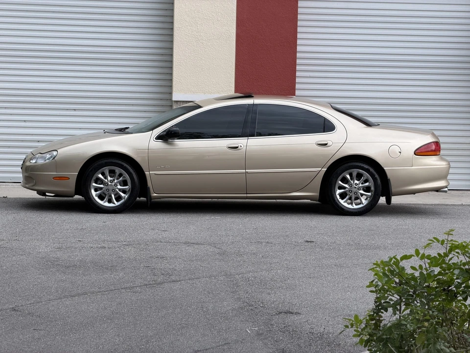 2001 Chrysler Concorde - Image 19 of 31