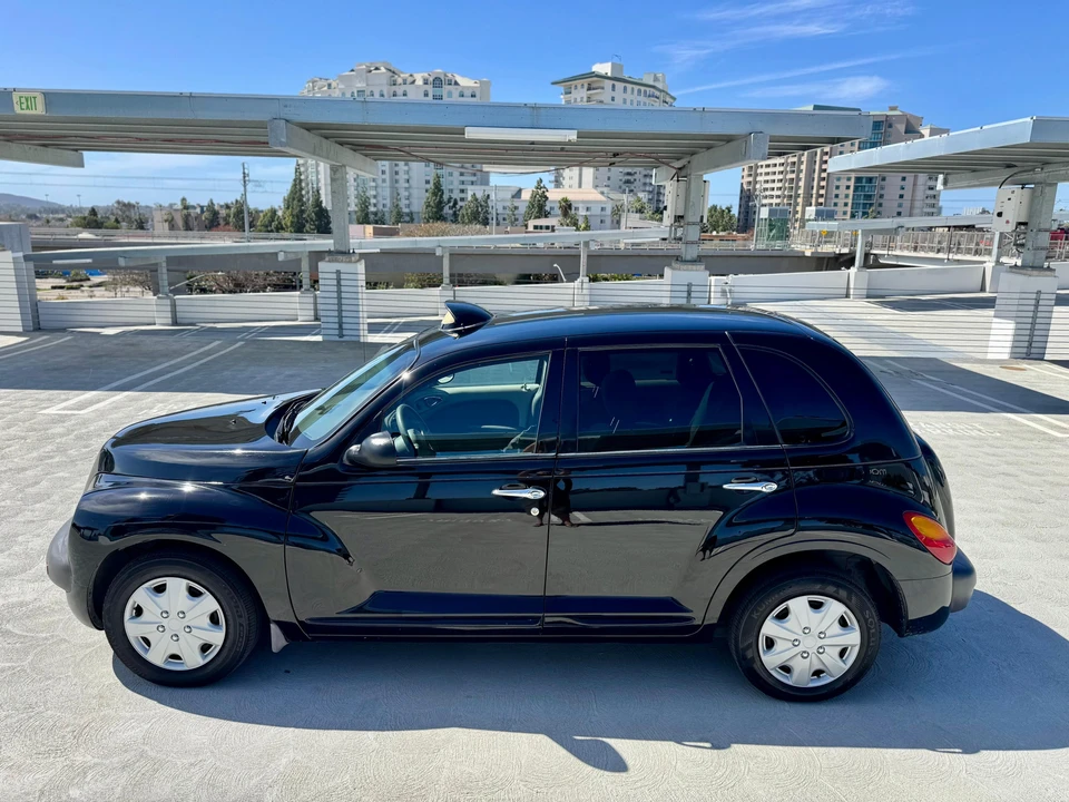 2001 Chrysler PT Cruiser - Image 11 of 31