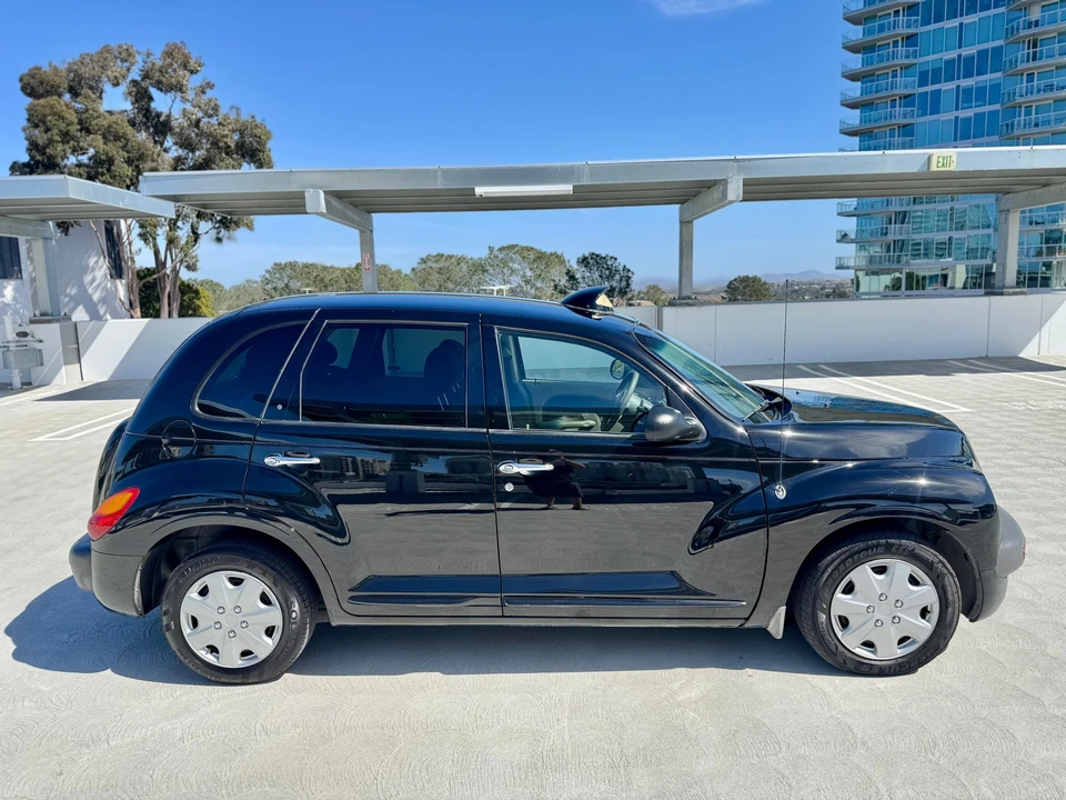 2001 Chrysler PT Cruiser - Image 28 of 31