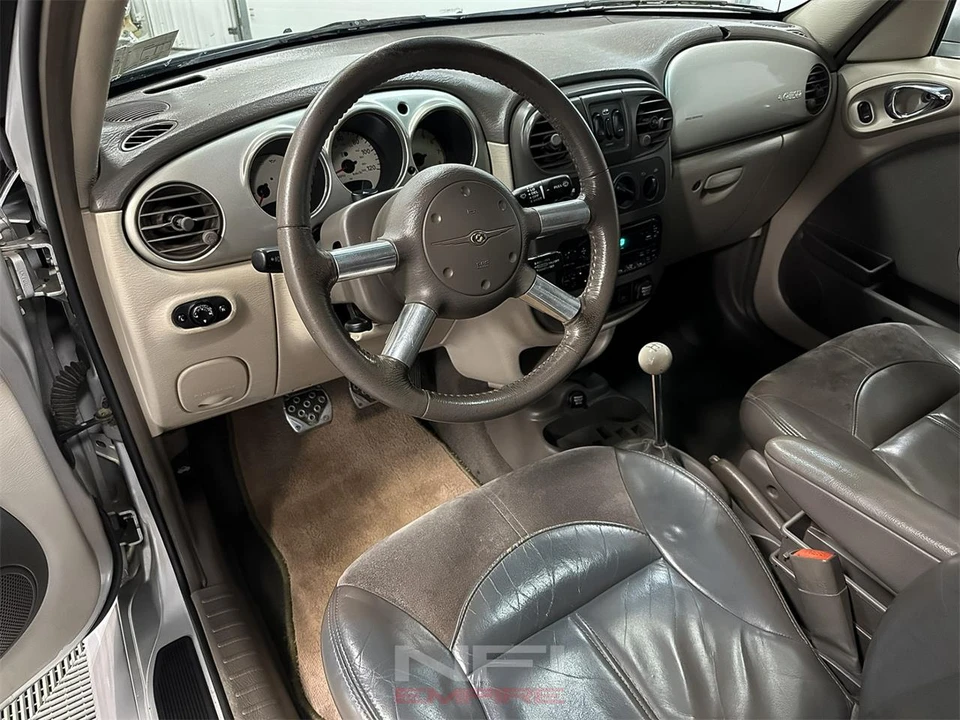 2001 Chrysler PT Cruiser - Image 21 of 31