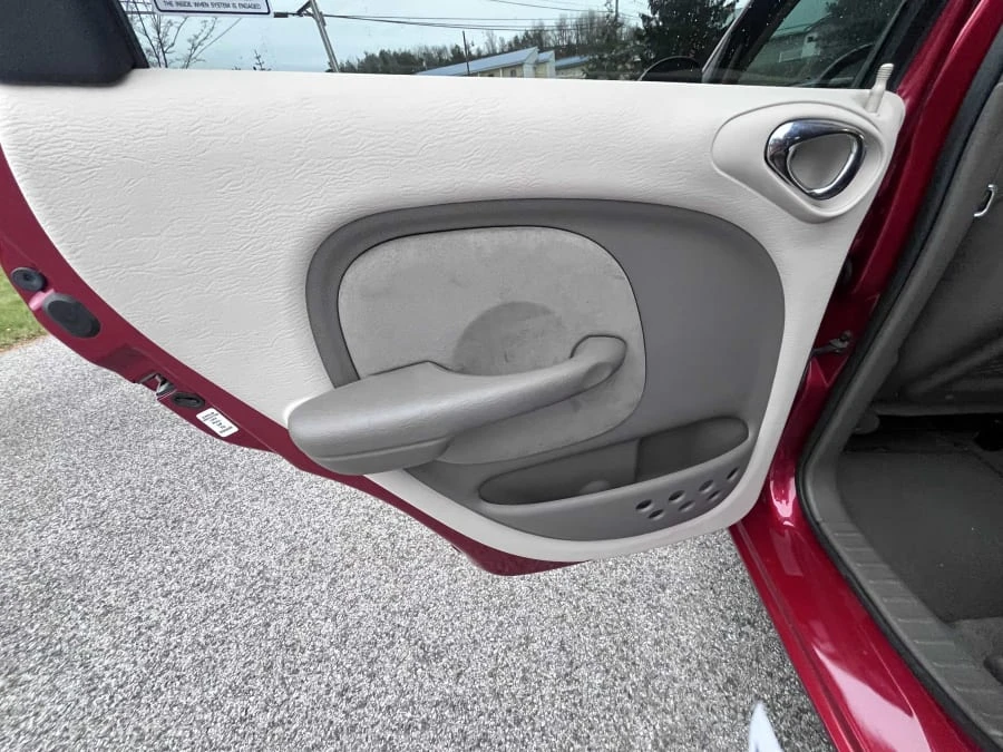 2001 Chrysler PT Cruiser - Image 15 of 31