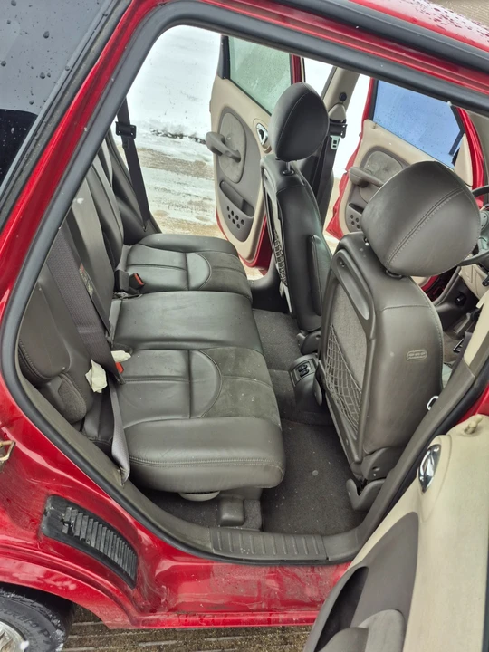 2001 Chrysler PT Cruiser - Image 10 of 19