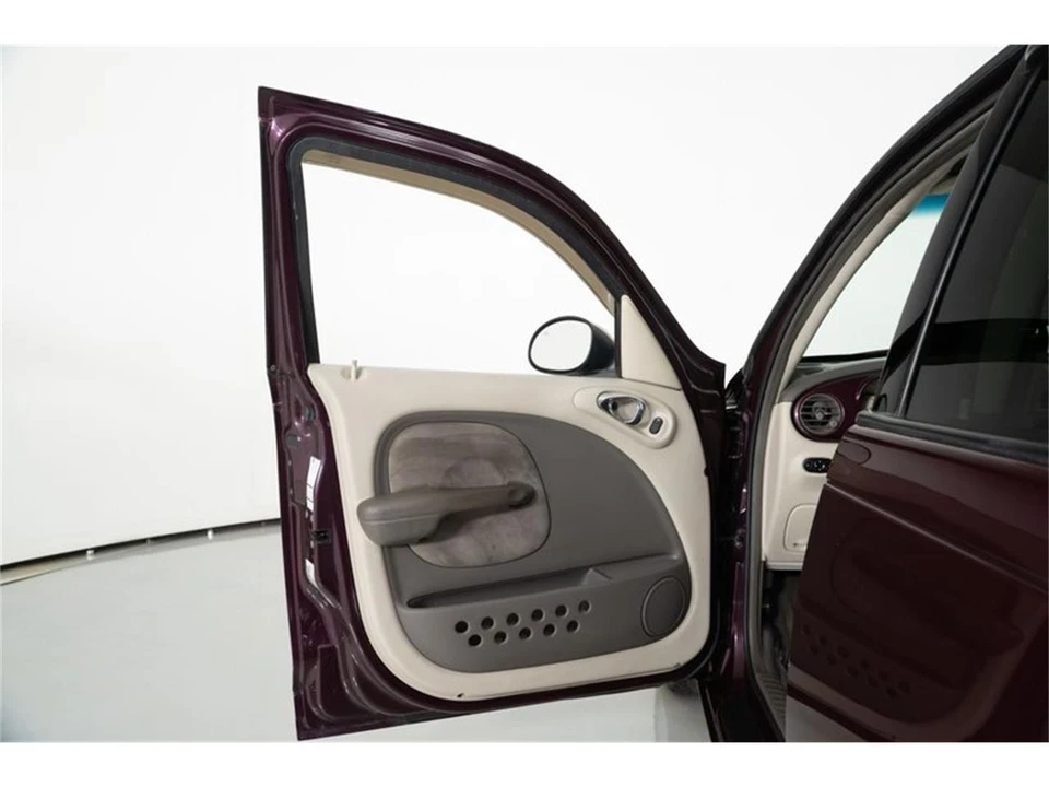 2001 Chrysler PT Cruiser - Image 13 of 31