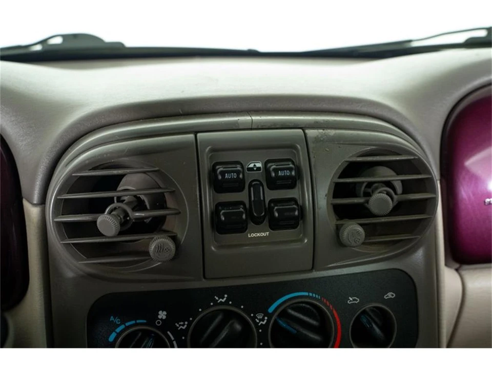 2001 Chrysler PT Cruiser - Image 28 of 31