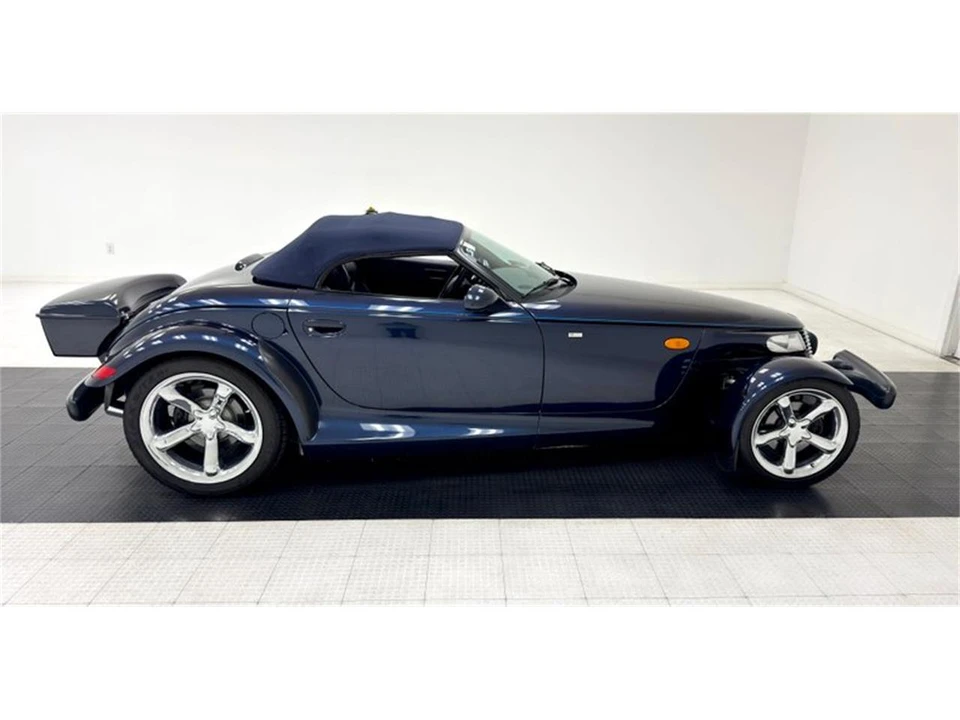 2001 Chrysler Prowler - Image 10 of 31