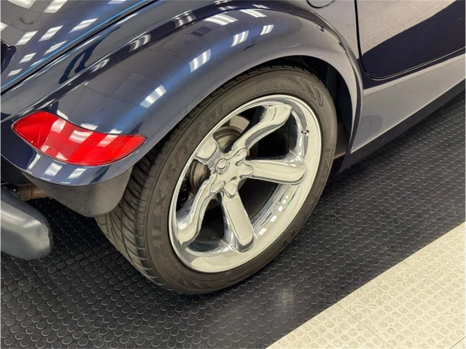 2001 Chrysler Prowler - Image 20 of 31