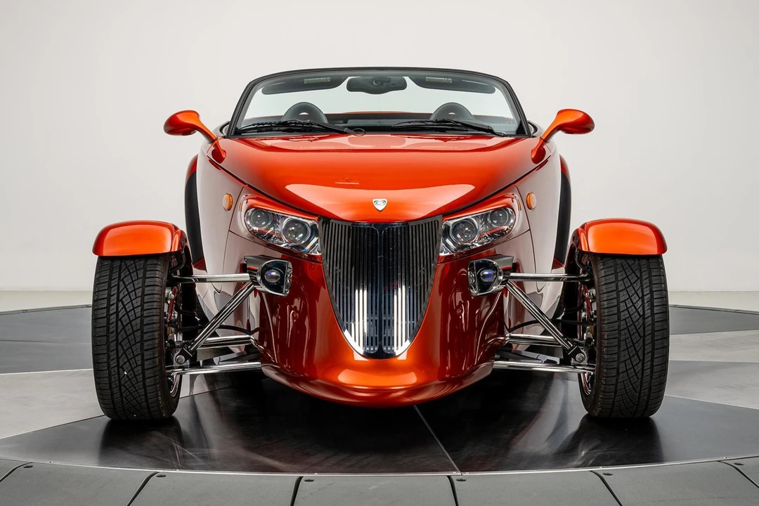2001 Chrysler Prowler - Image 2 of 31