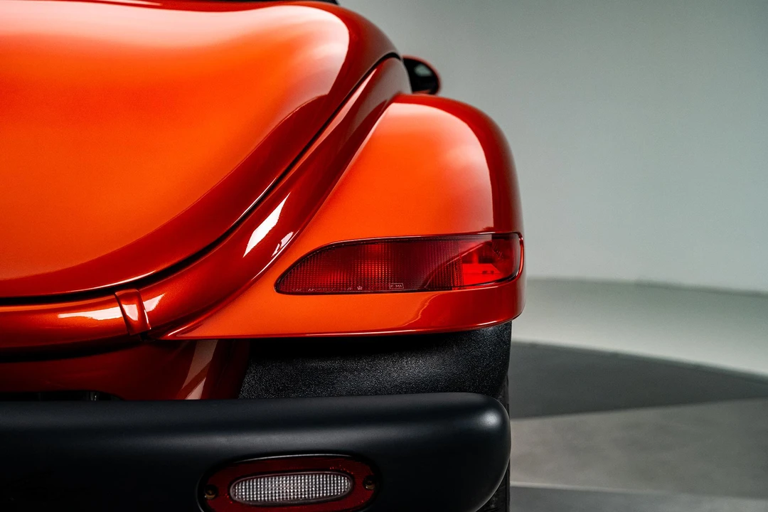 2001 Chrysler Prowler - Image 26 of 31