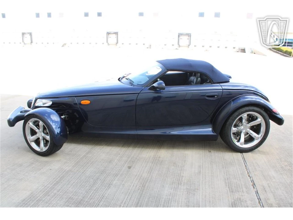 2001 Chrysler Prowler - Image 2 of 31