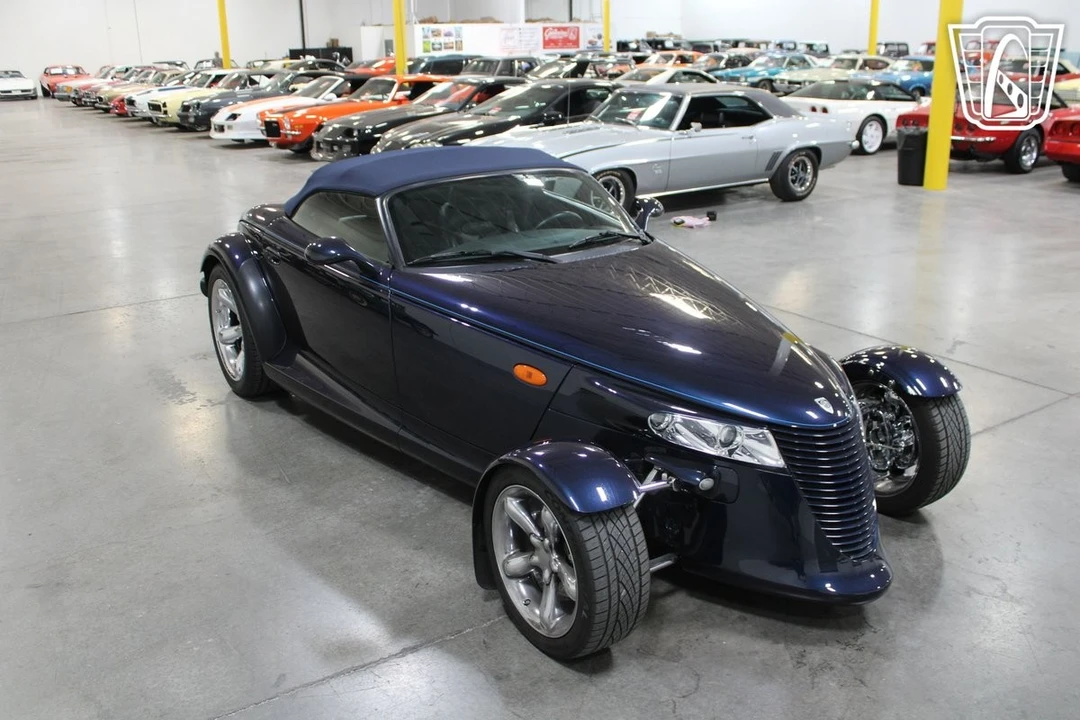2001 Chrysler Prowler - Image 14 of 21