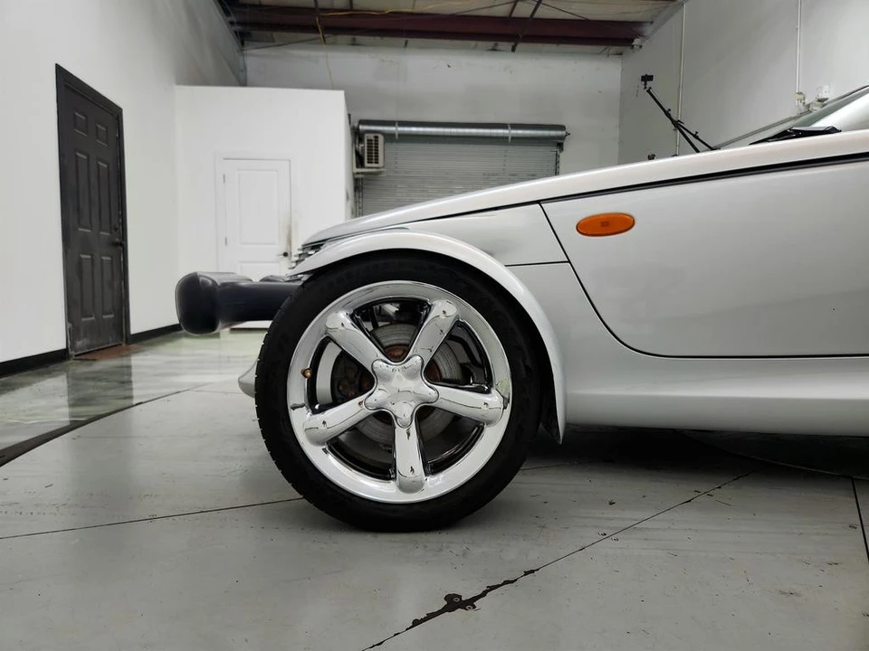 2001 Chrysler Prowler - Image 21 of 31