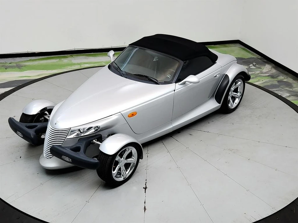 2001 Chrysler Prowler - Image 25 of 31