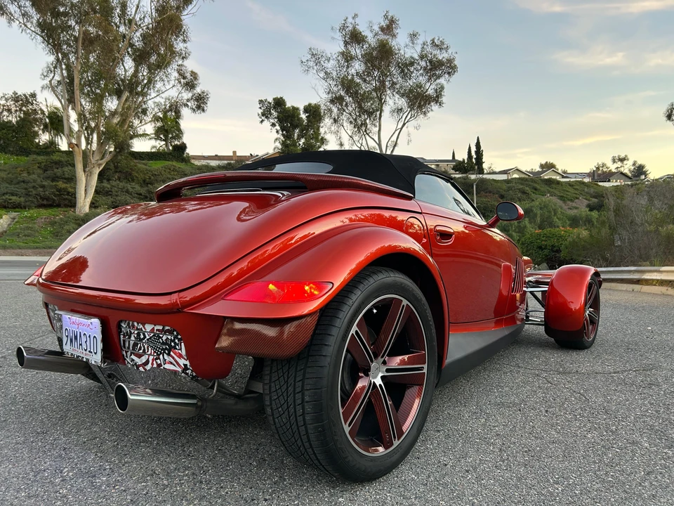 2001 Chrysler Prowler - Image 10 of 31