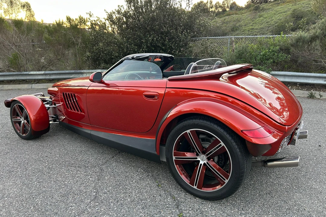 2001 Chrysler Prowler - Image 4 of 31