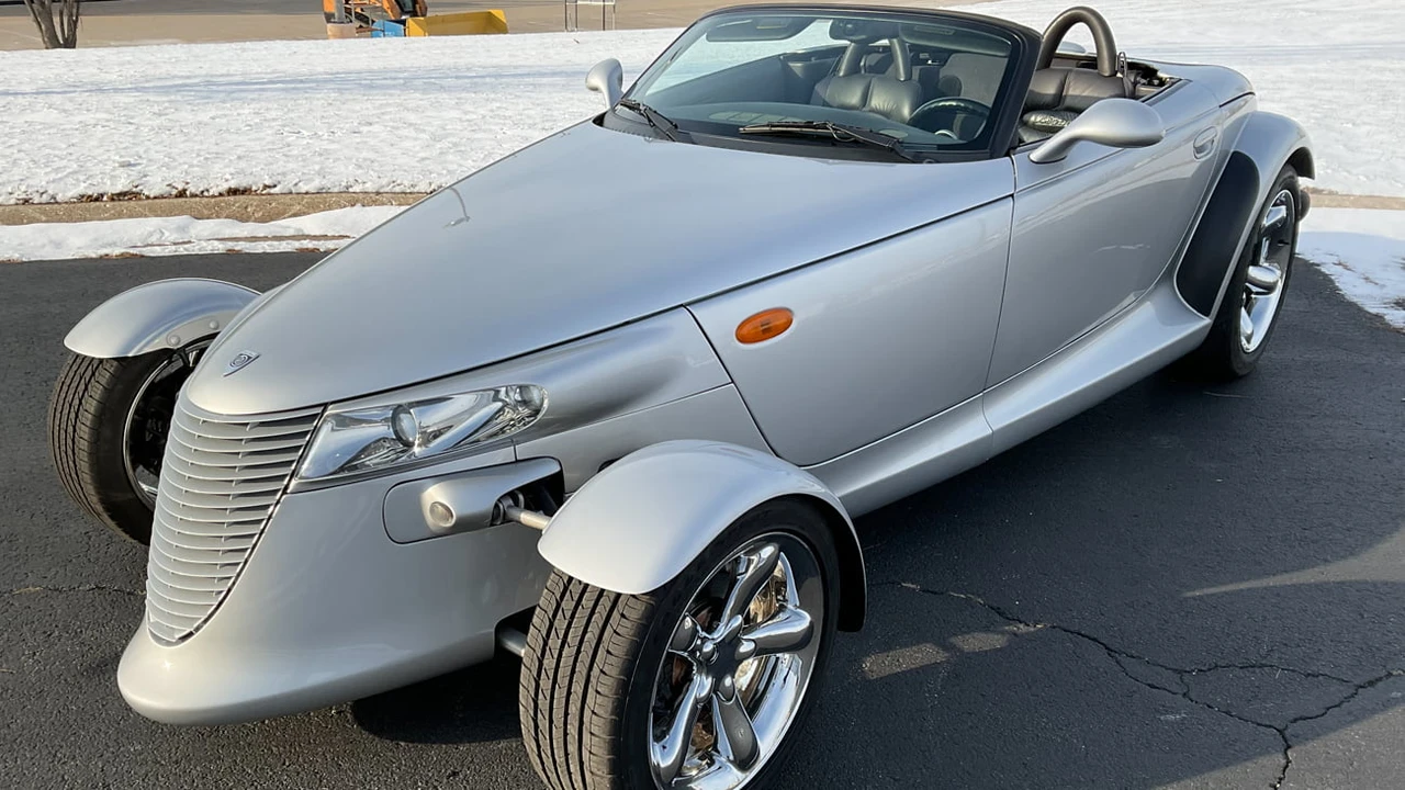 2001 Chrysler Prowler - Image 12 of 14