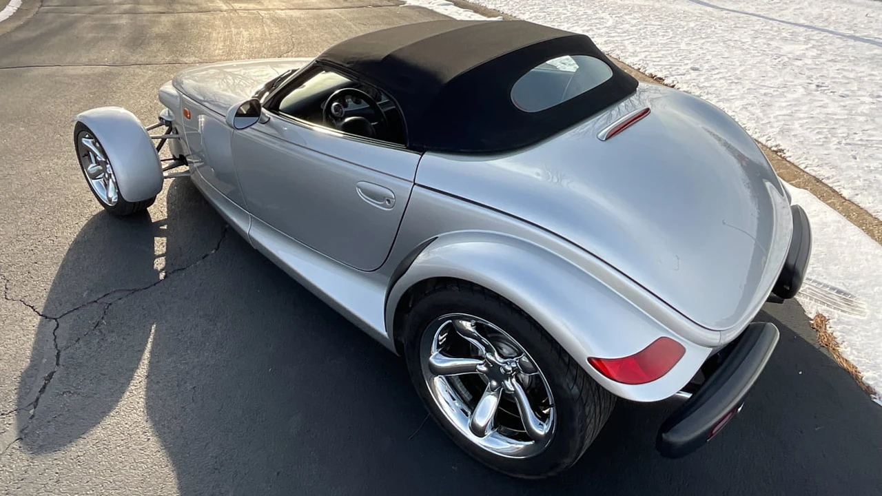 2001 Chrysler Prowler - Image 14 of 14