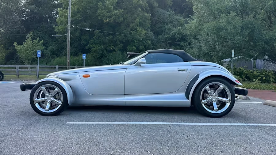 2001 Chrysler Prowler - Image 14 of 31