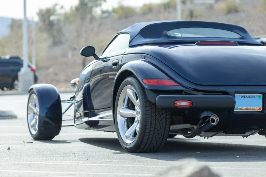 2001 Chrysler Prowler - Image 11 of 31