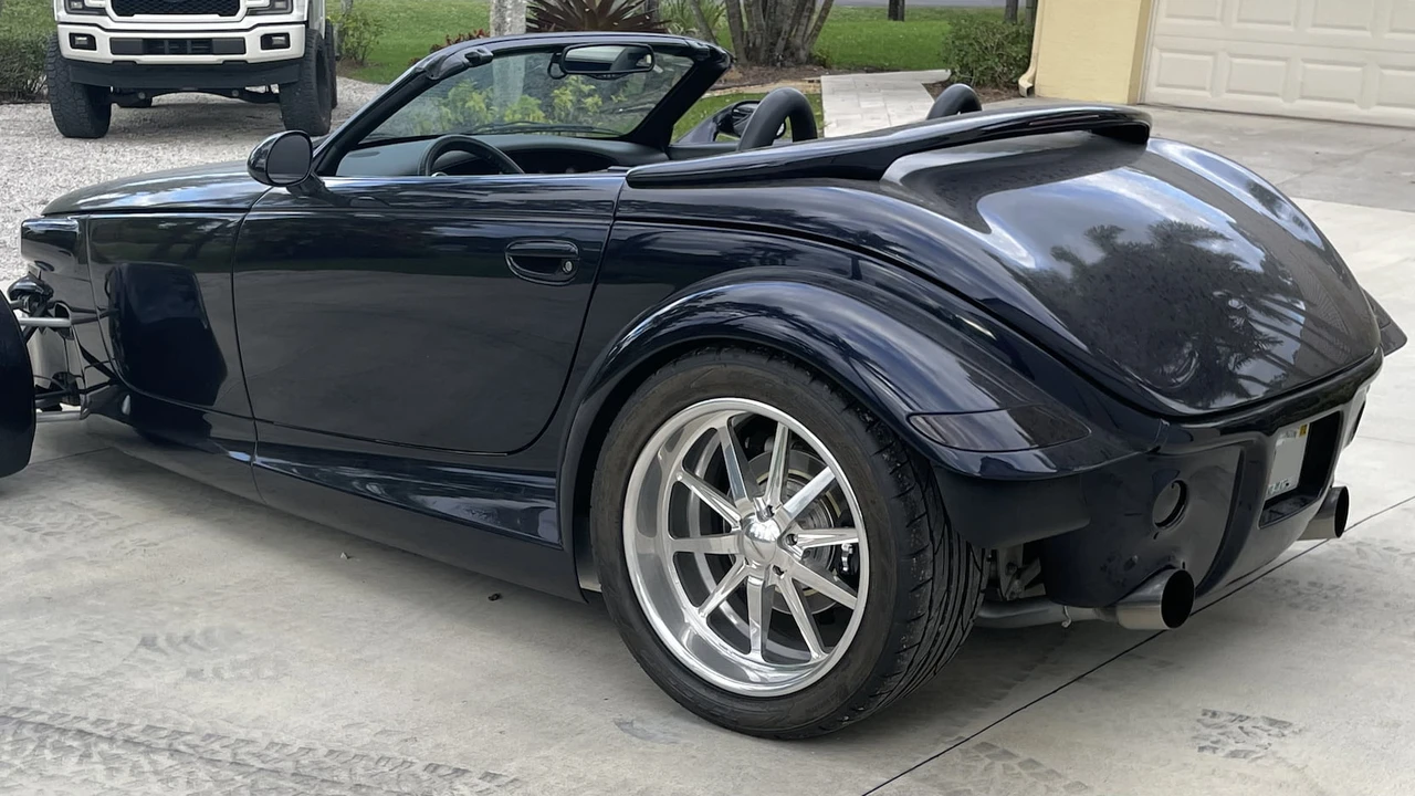 2001 Chrysler Prowler - Image 10 of 13