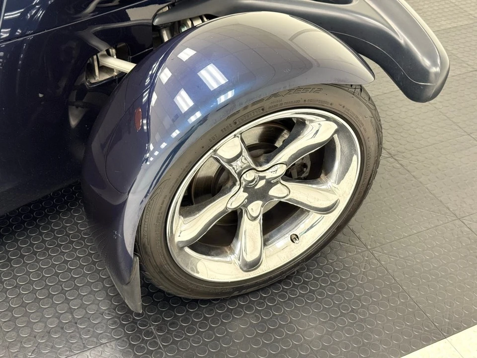 2001 Chrysler Prowler - Image 29 of 31