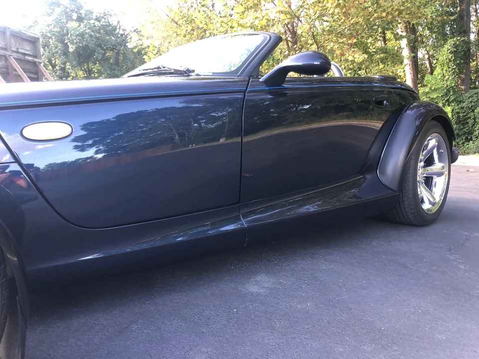 2001 Chrysler Prowler - Image 27 of 31