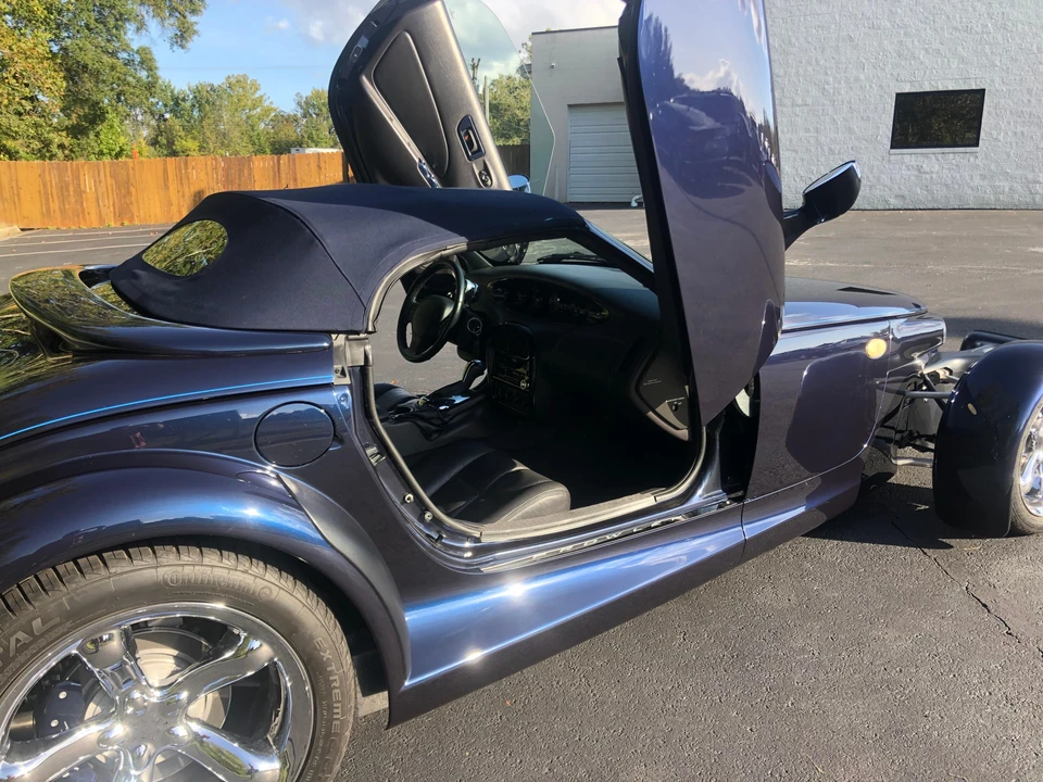 2001 Chrysler Prowler - Image 24 of 31