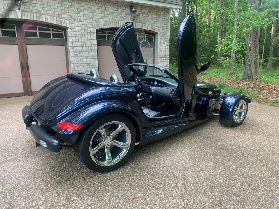 2001 Chrysler Prowler - Image 23 of 31