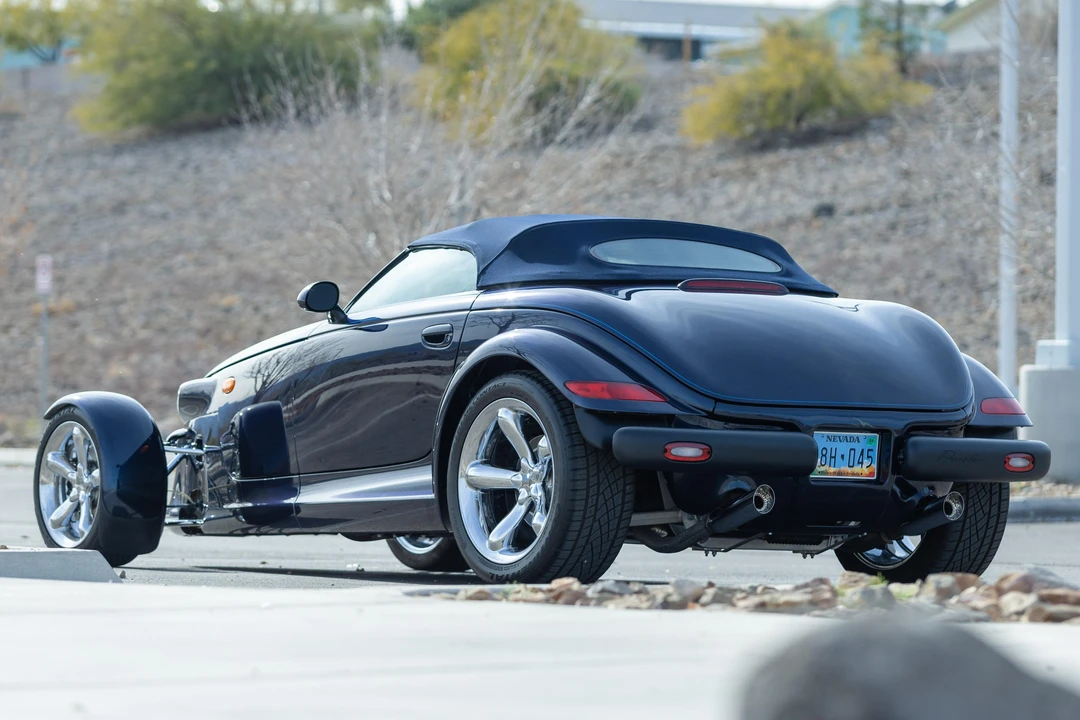 2001 Chrysler Prowler - Image 12 of 31