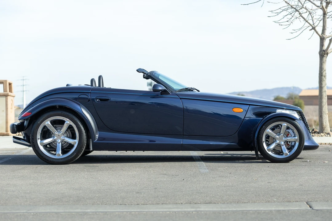2001 Chrysler Prowler - Image 9 of 31